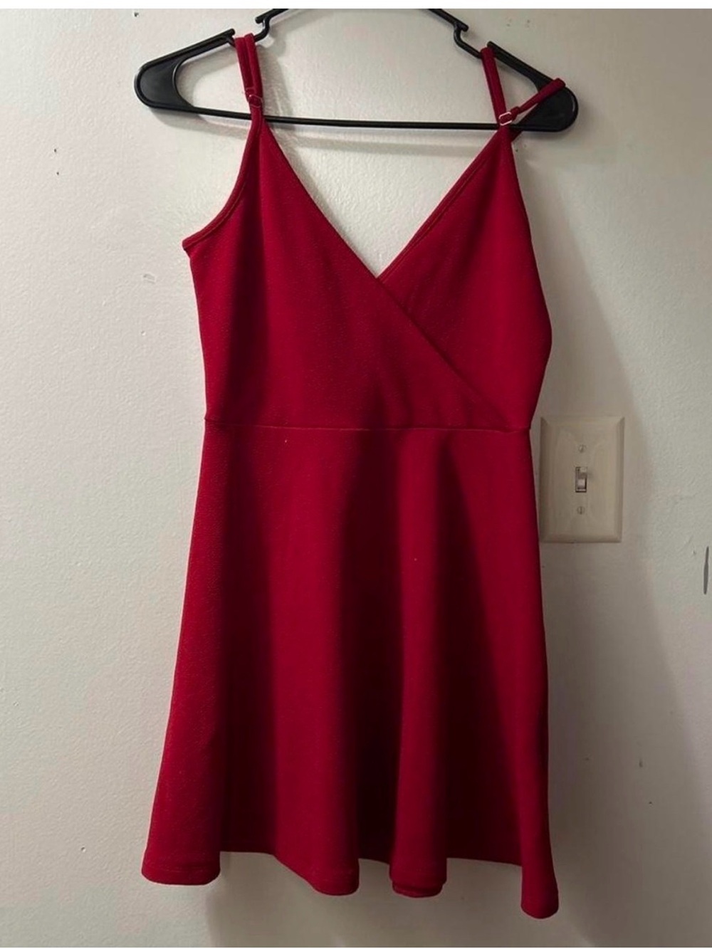 Sleeveless Red V-Neck Mini Dress with Adjustable Straps
